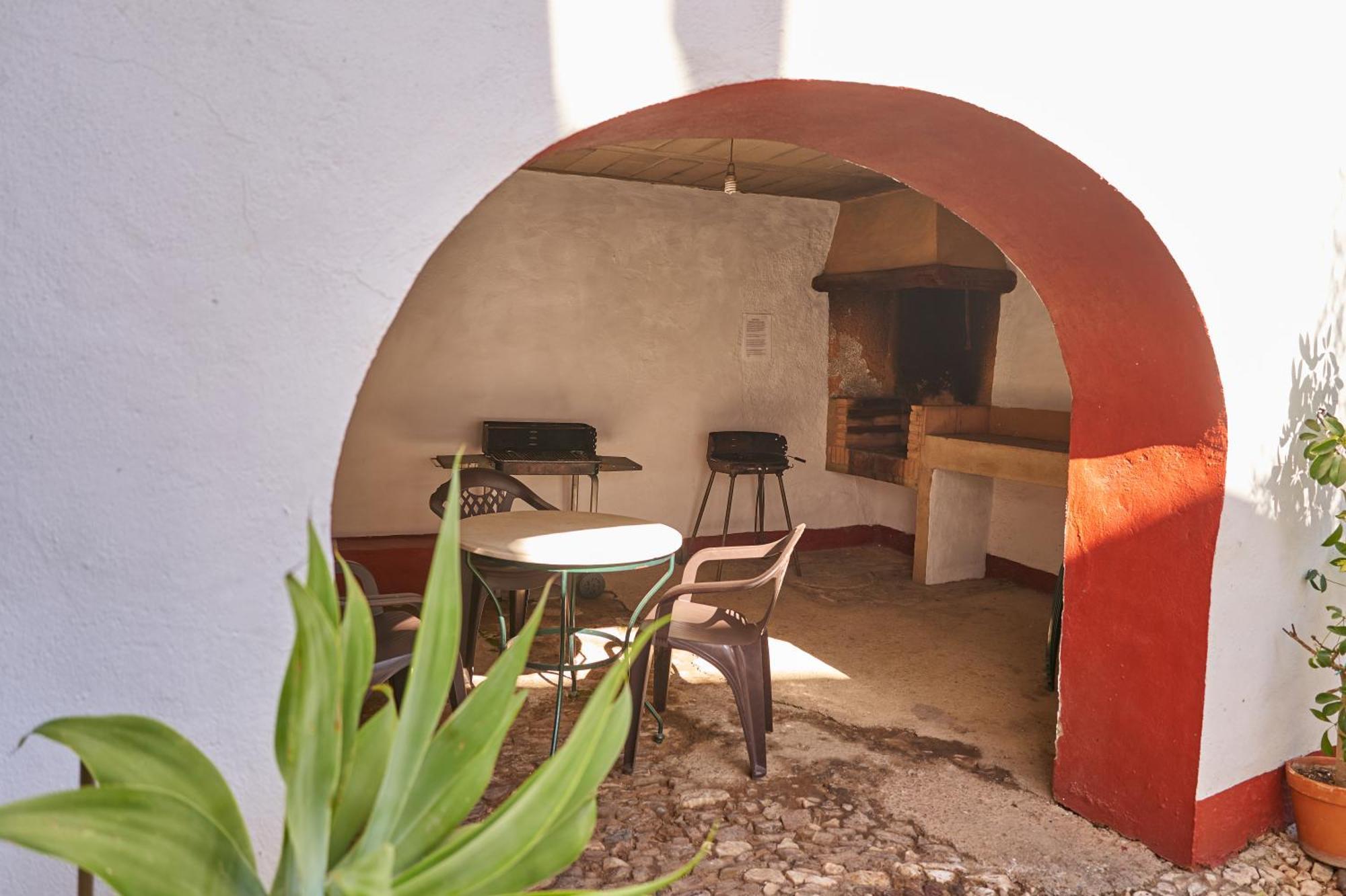 El Tragaluz - Casas en el pueblo para 4 personas Fuenteheridos Exterior foto