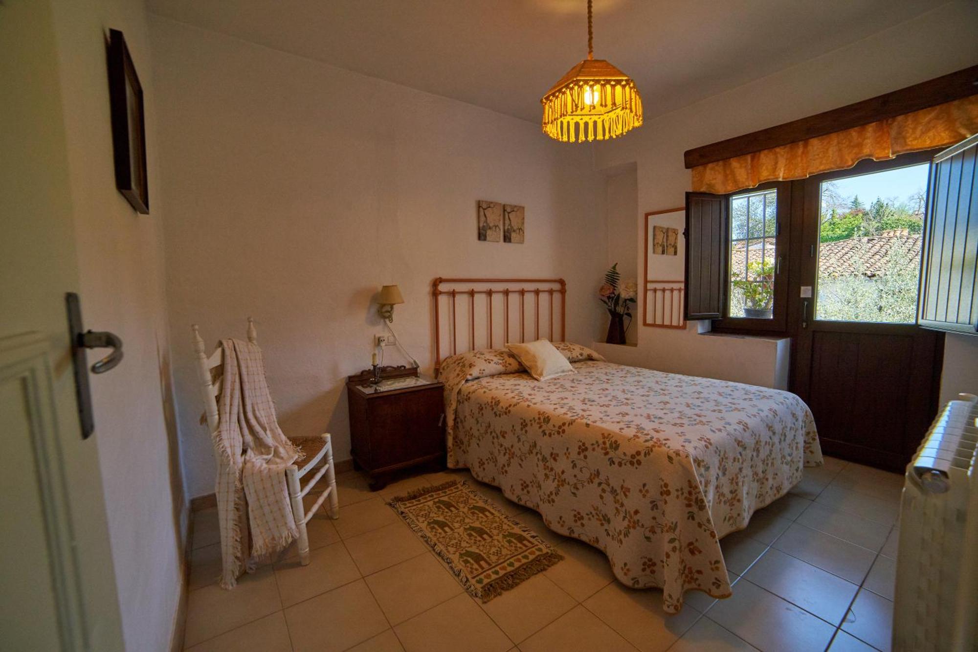 El Tragaluz - Casas en el pueblo para 4 personas Fuenteheridos Exterior foto