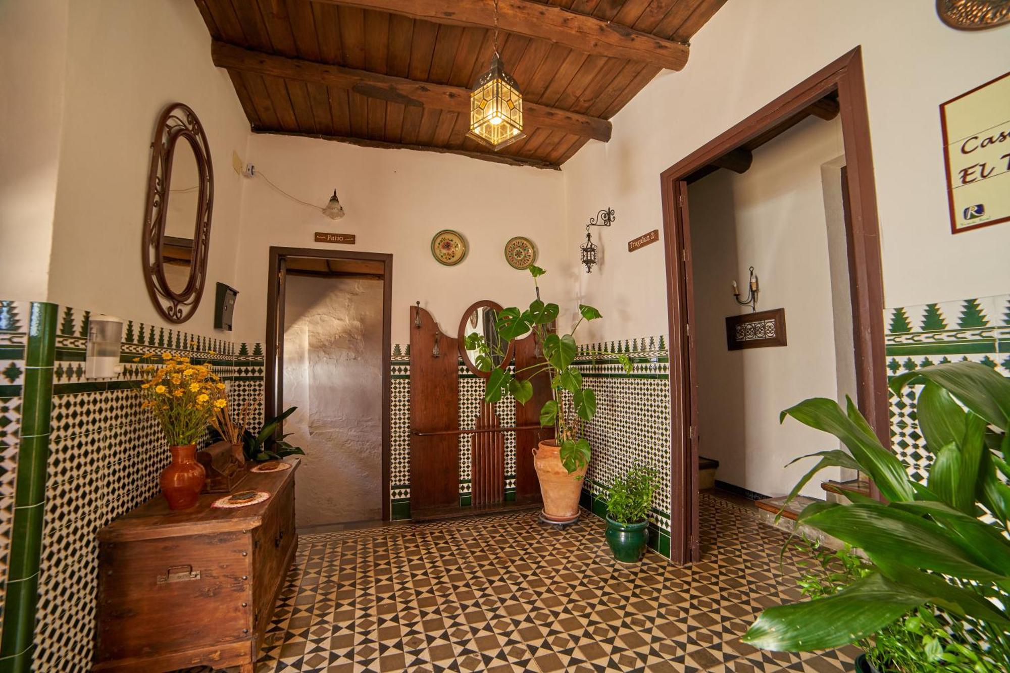 El Tragaluz - Casas en el pueblo para 4 personas Fuenteheridos Exterior foto